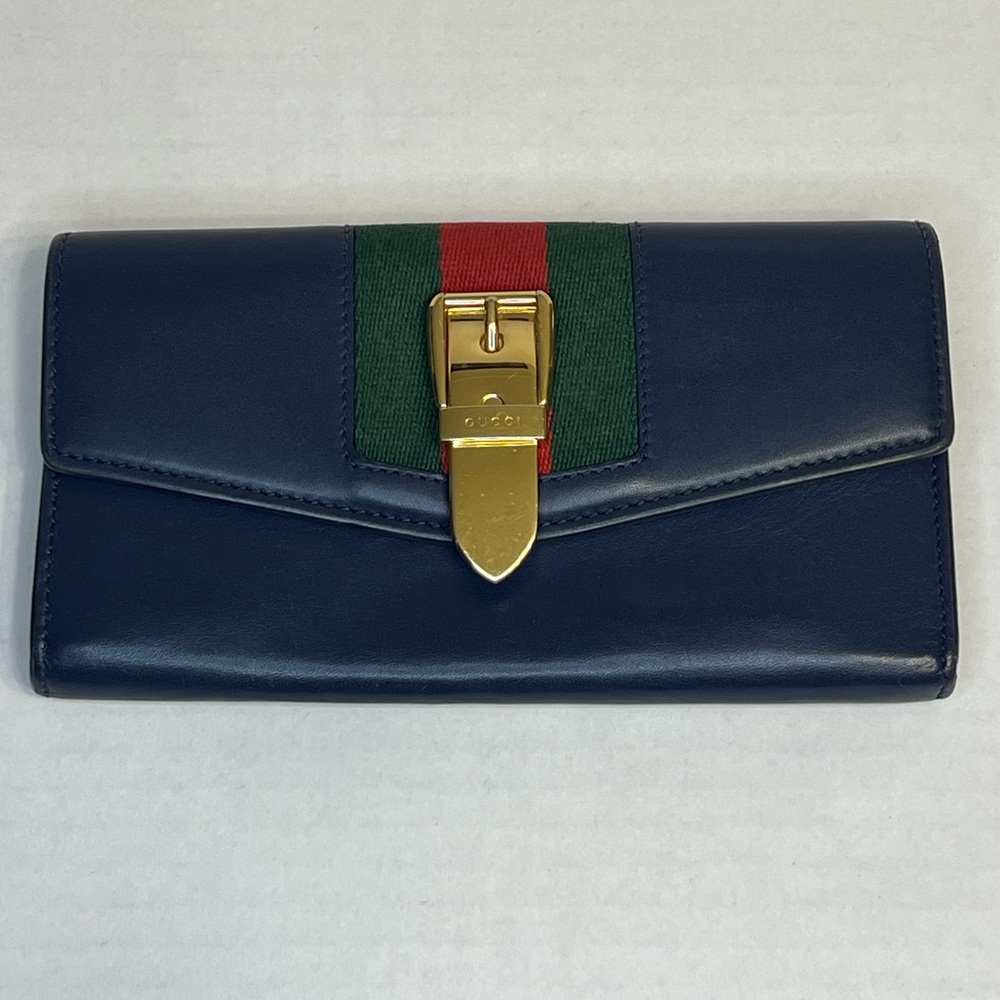 Gucci Sylvie Continental Wallet in blue‎ calfskin leather.